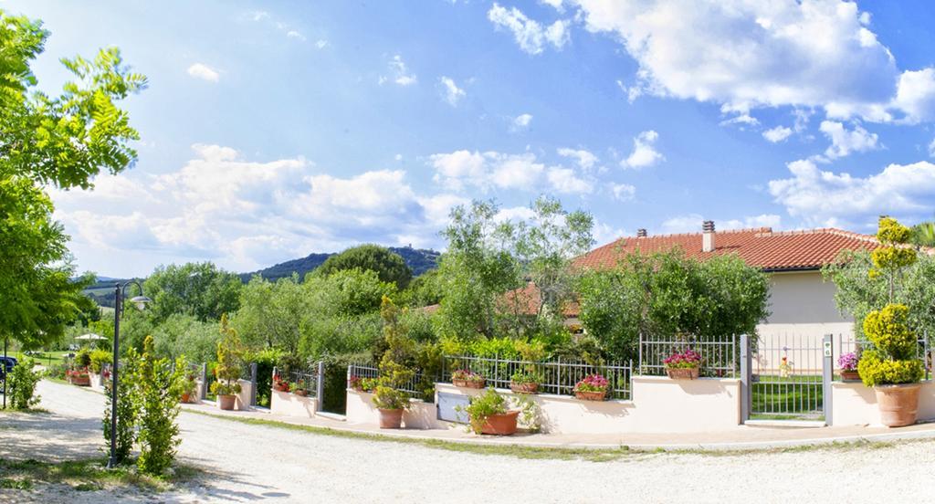 Poggio Degli Olivi Guest House Saturnia Exterior photo